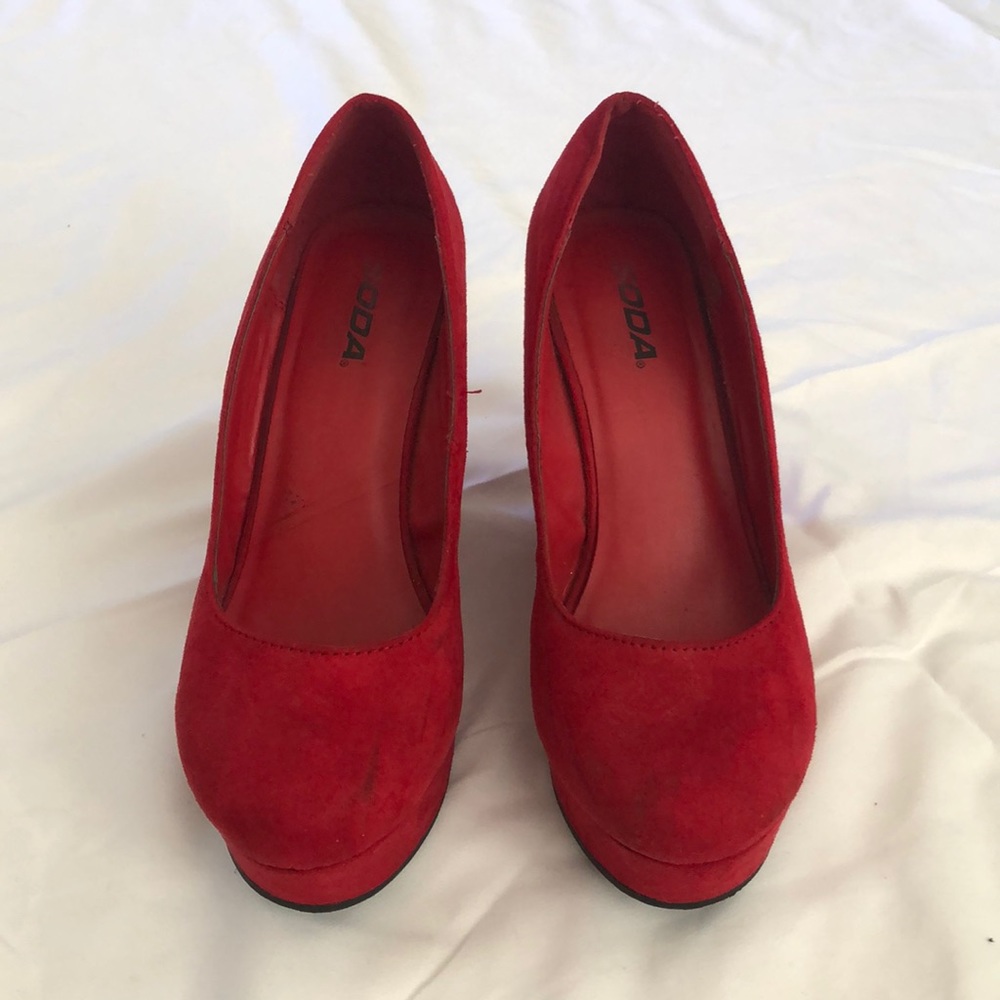 Red Closed Toe Platform Wedges